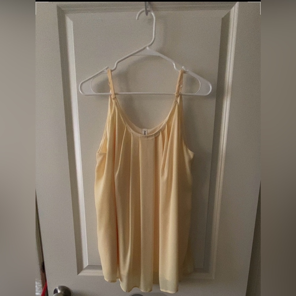 Zenana Outfitters yellow sleeveless blouse, size L.